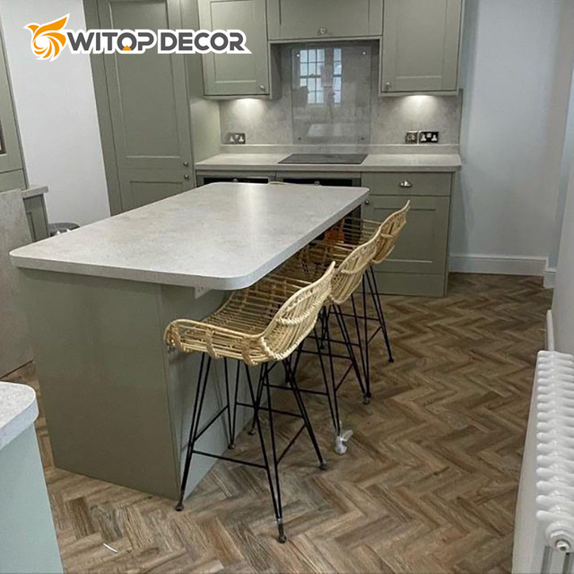 Self-Adhesive Plastic Lvt Luxury Floor Tiles Vinyl PVC Flooring