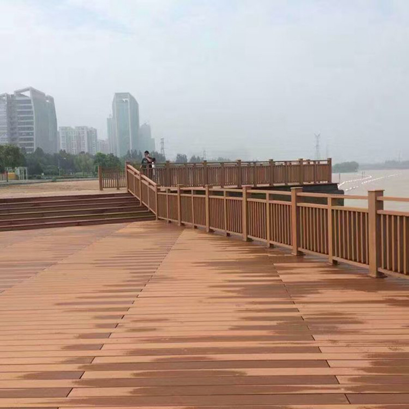 Outdoor Wooden Composite Fence Panel Modern WPC Wood Plastic Composite Fencing Board Garden Gate WPC Fencing