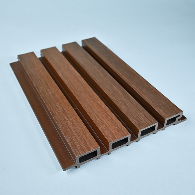 Anti UV WPC Outdoor Wall Panel Anti Fire Wood Plastic Cladding