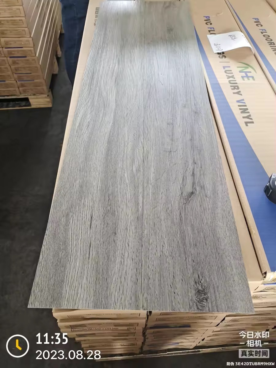 Fire and Moisture-Proof Lvt Floor for Indoor