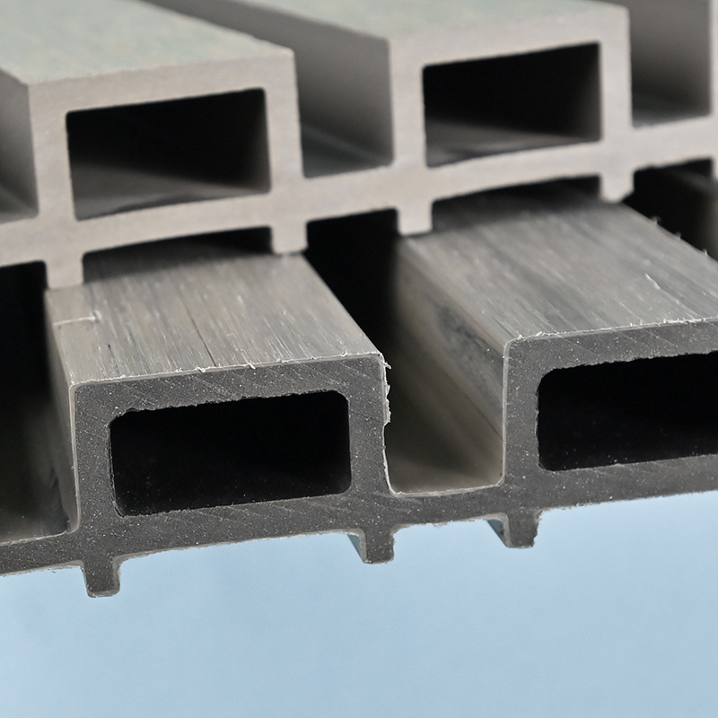 Anti-UV High Quality WPC Composite Wall Siding