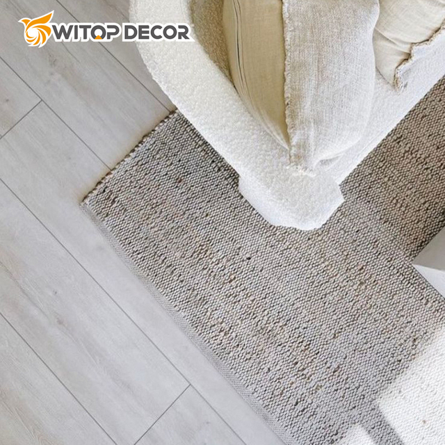 Easy Cleaning Interlocking Wood Like Spc Click Floor Commercial