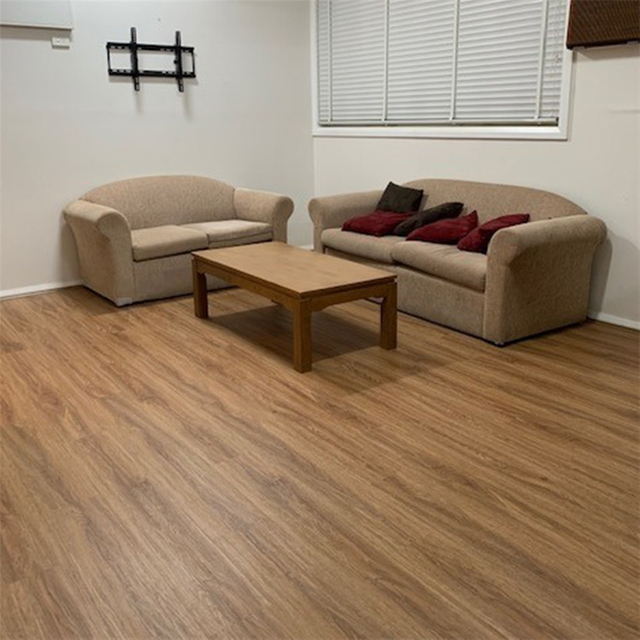 100% Waterproof Non-Slip Plastic PVC Rigid Lvt Vinyl Floor Anti-Scratch Interlocking Vinyl Spc Flooring