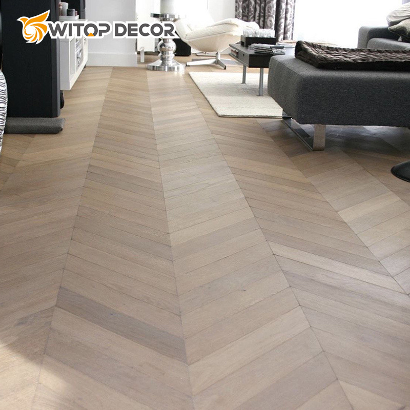 Wooden Look Design Interlocking Vinyl Plank Spc Flooring with UV Coating