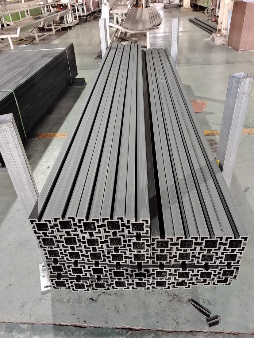Wood Plastic Composite WPC Privacy Fence Custom Fence Windbreak Fencing Mesh