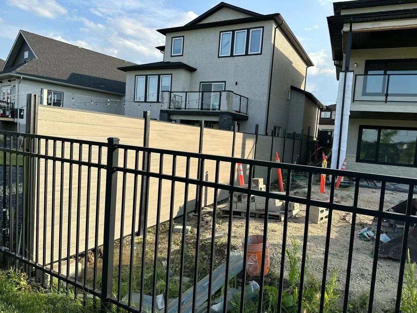 Durable Weather-Resistant DIY Fence Fire Proof WPC Hot Sale WPC High Quality Fence