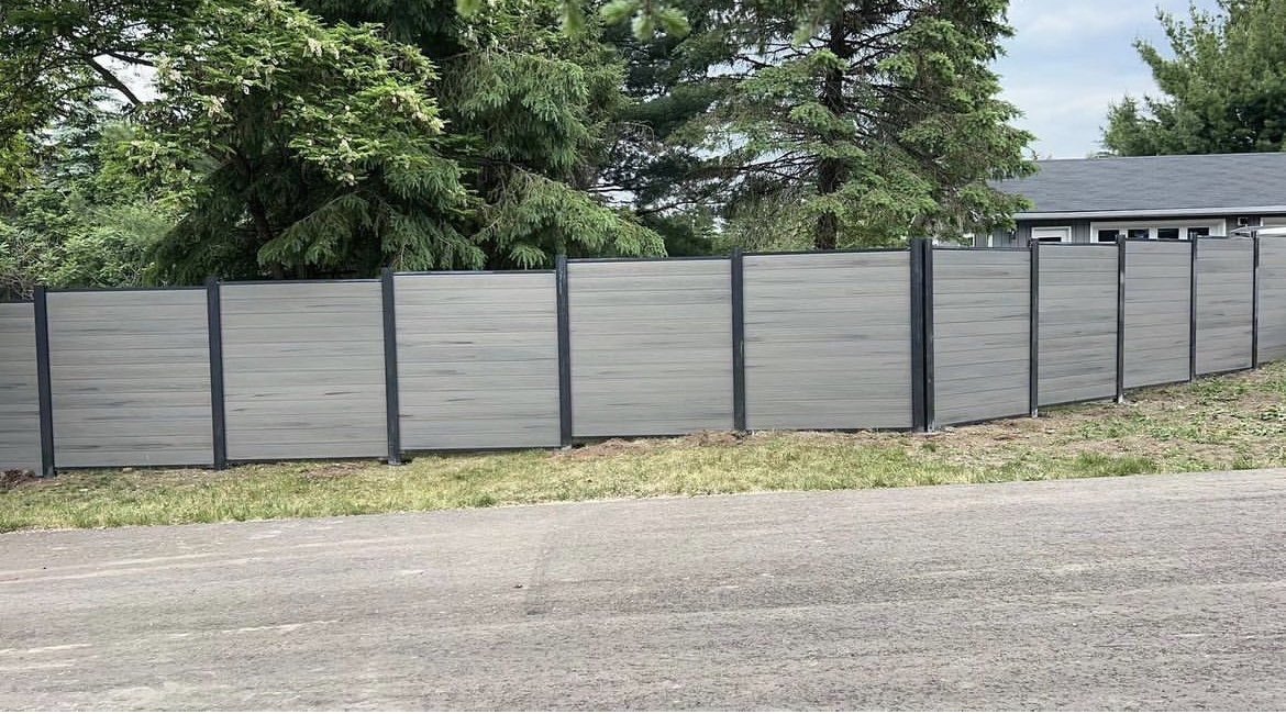 Wood Grain WPC Fence for Outdoor Yard