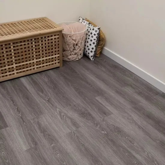 5 mm Indoor Reinforced Waterproof Square Spc Floor