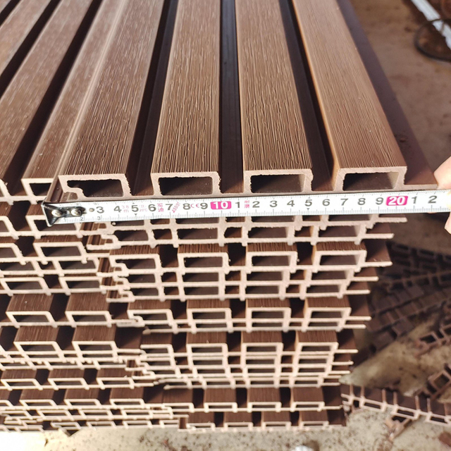 2023 Hot Style Outdoor Waterproof WPC Wall Panel Exterior Cladding