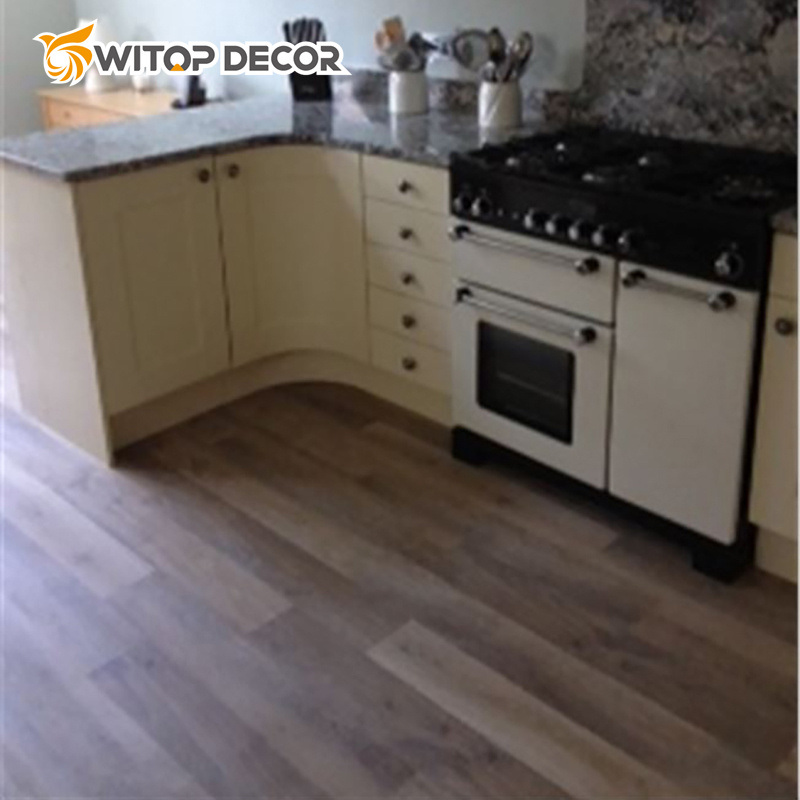 Professional Factory Fire Retardant Vinyl Flooring Lvt Flooring with Underlay